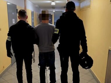 Areszt dla 20-latka za kradzież i atak na policjantów 20 latek z Czeladzi policja katowice