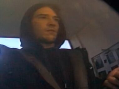 Policja prosi o pomoc w ustaleniu tożsamości oszusta Podejrzany oszustwo Katowice