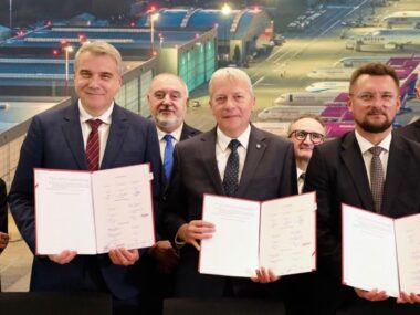 Woj. śląskie i miasto Katowice przejmują akcje GTL Lotnisko akcje GTL