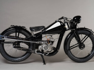 Motocykl MOJ 130 model 1938 1 Motocykl MOJ 130 model 1938 1