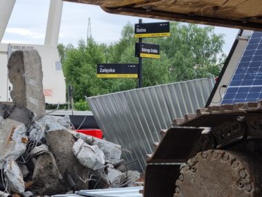 Wiadukt na Dobrego Urobku odchodzi do historii. Będzie nowy Stary wiadukt na ulicy Dobrego Urobku jest wyburzany