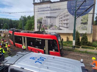 Wykolejenie tramwaju w Katowicach Wykolejenie tramwaju w Katowicach