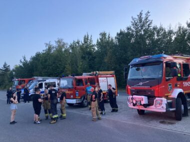 Potrącona przez pociąg 15-letnia dziewczynka nie żyje Poszukiwania zaginionej Łaziska