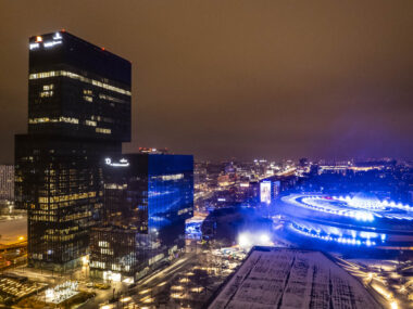 Poradnik dla uczestników Sylwestra z Dwójką pod Spodkiem Scena sylwester katowice 2025 02