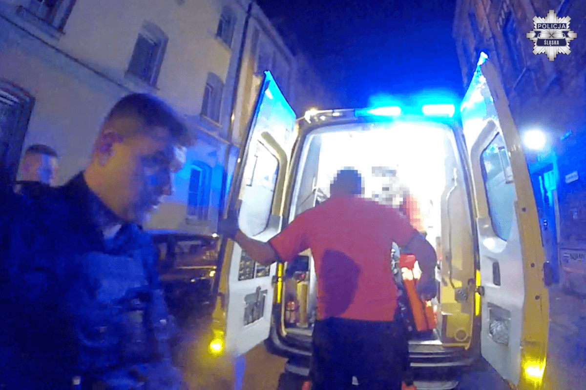 Katowice policjanci uratowali zycie mezczyzny 1