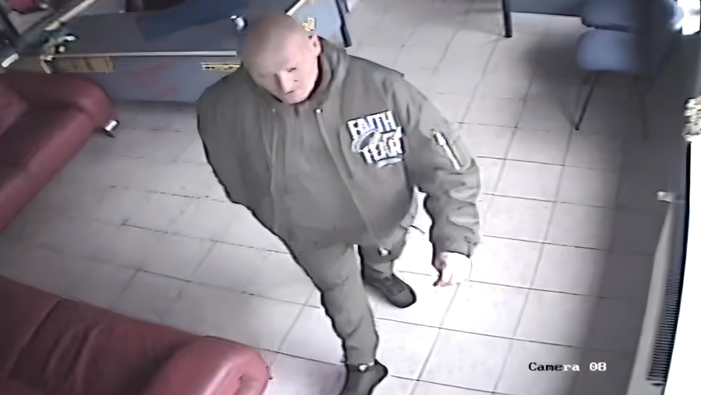 Ukradł samochód z komisu w Katowicach. Rozpoznajecie go?