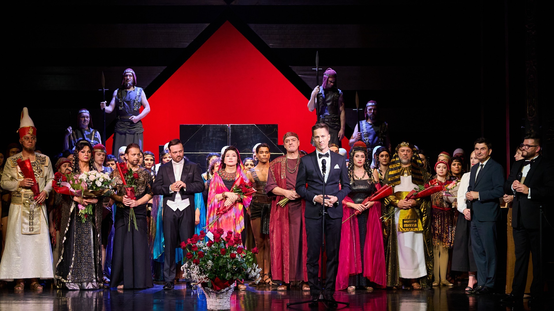 Opera ZDJECIE GLOWNE