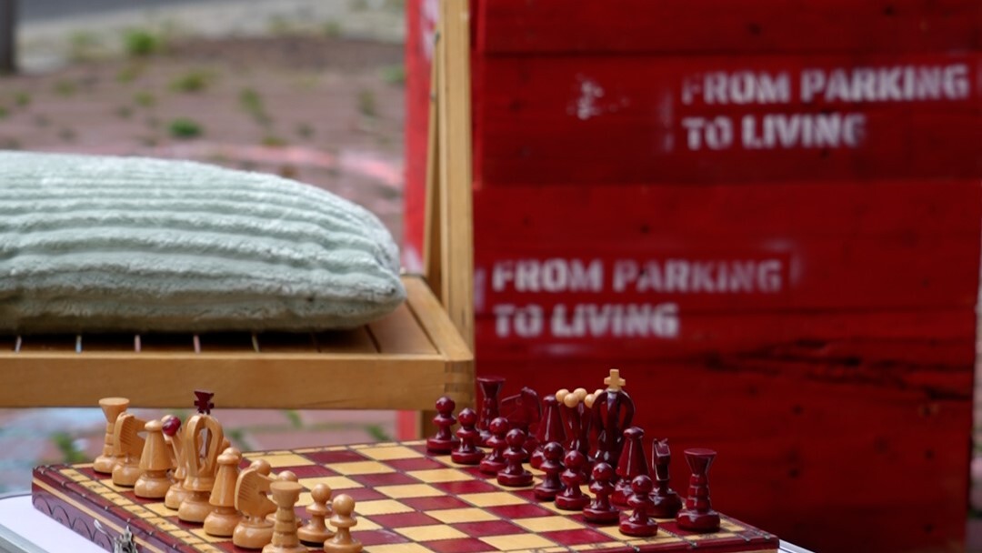Studenci architektury chcą zmienić nieczynne parkingi w zielone oazy﻿