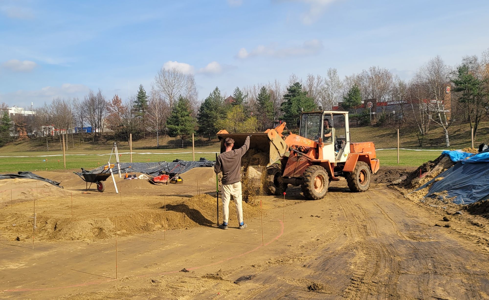 Pumptrack budowa dolina trzech stawow